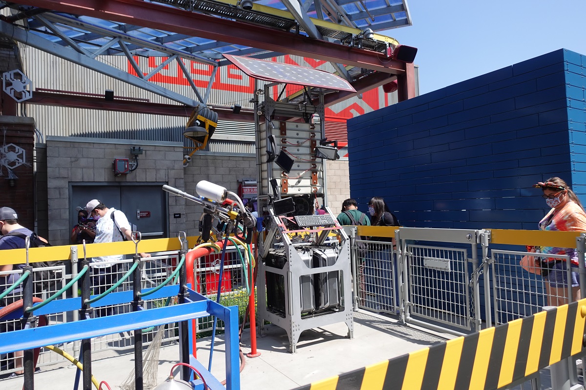 WEB SLINGERS A SpiderMan Adventure Disney California Adventure